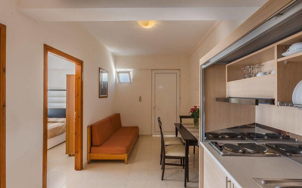 Cavo D' Oro Hotel Marmari  Exteriör bild