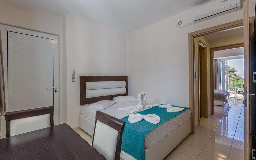 Cavo D' Oro Hotel Marmari  Exteriör bild